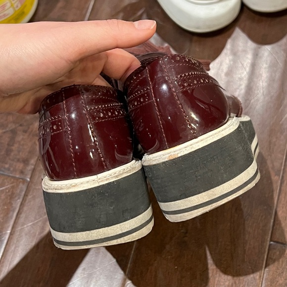 Prada shoes - Picture 5 of 7